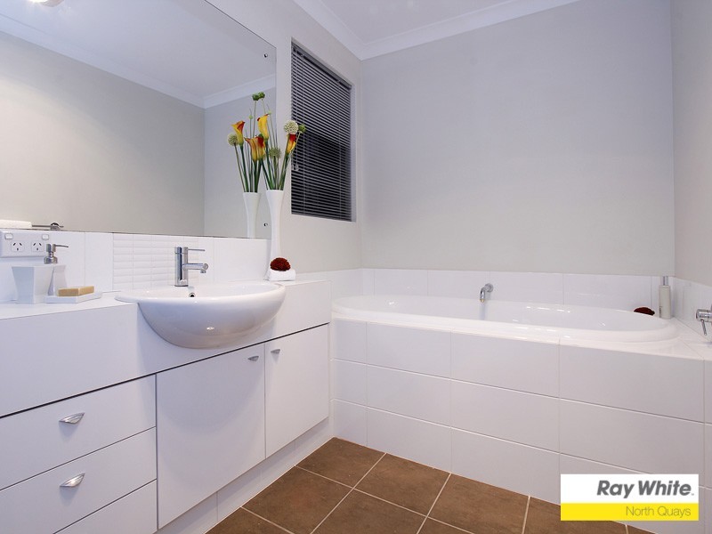 84b Jackson Avenue, Karrinyup WA 6018