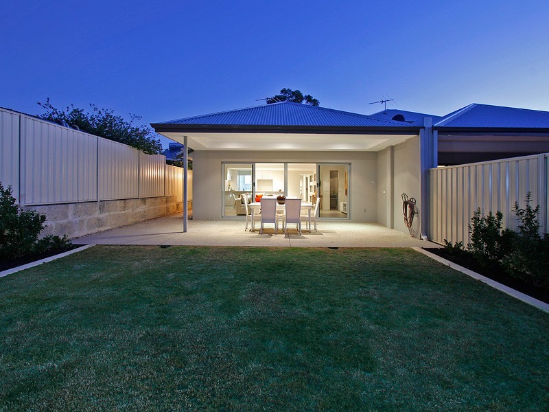 84b Jackson Avenue, Karrinyup WA 6018