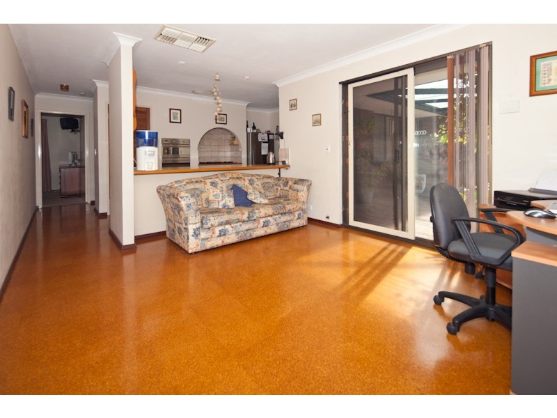 33 Fraser Way, Padbury WA 6025