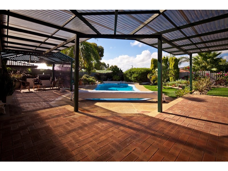 33 Fraser Way, Padbury WA 6025