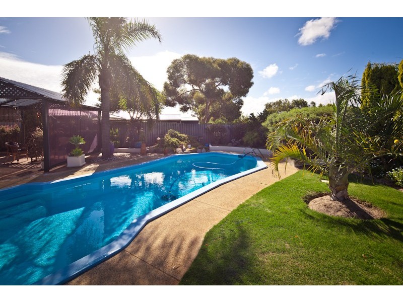 33 Fraser Way, Padbury WA 6025