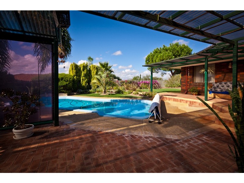 33 Fraser Way, Padbury WA 6025