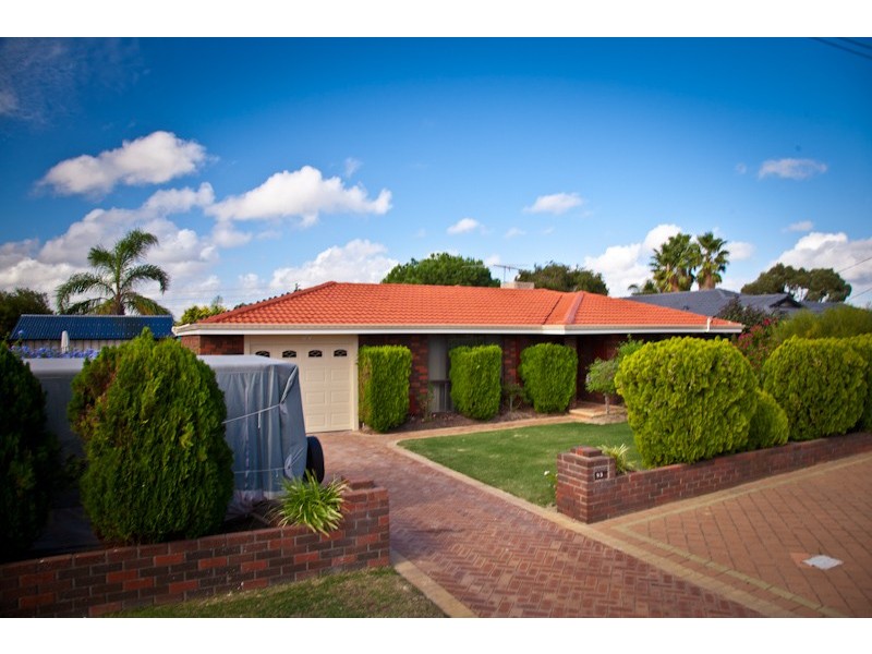 33 Fraser Way, Padbury WA 6025