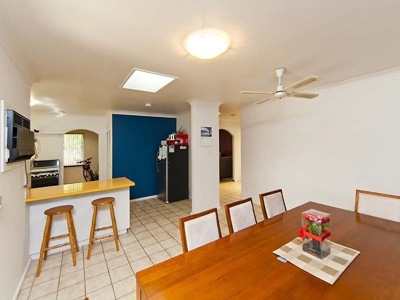 2 Stanford Road, Kallaroo WA 6025