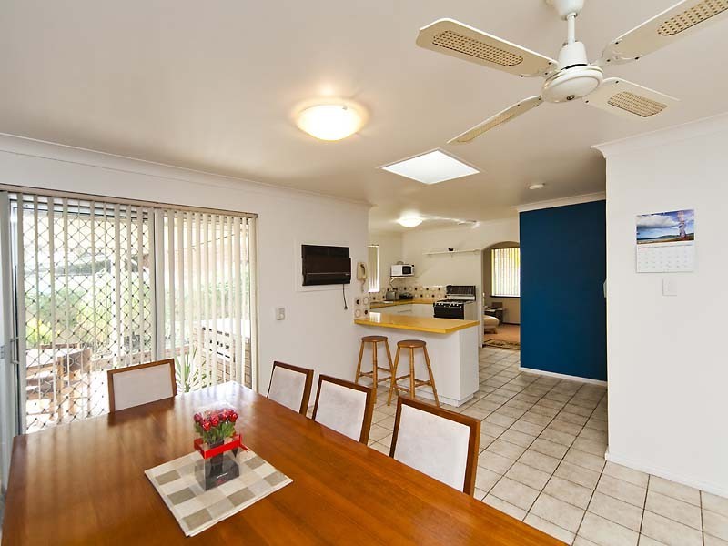 2 Stanford Road, Kallaroo WA 6025