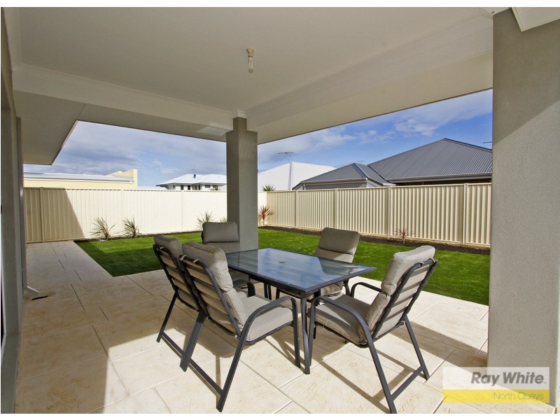 12 Piermont Avenue, Burns Beach WA 6028