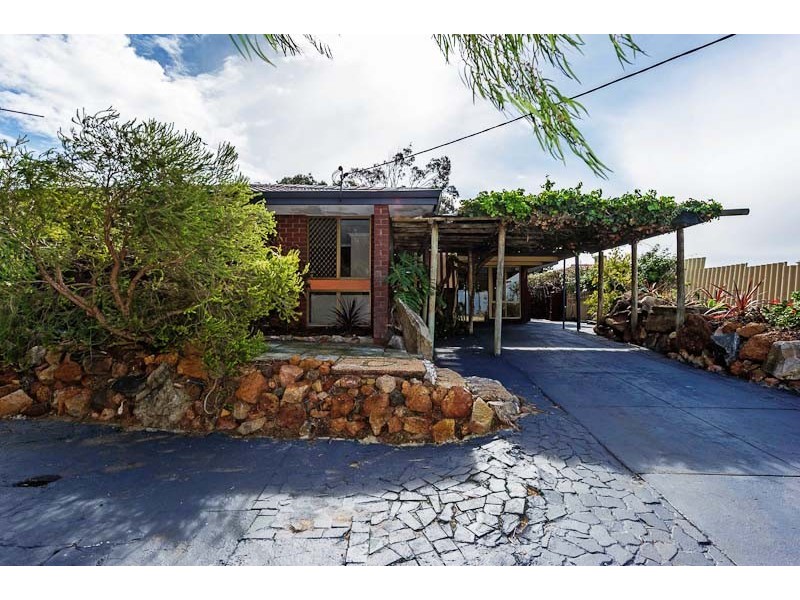 11 Buchanan Way, Padbury WA 6025