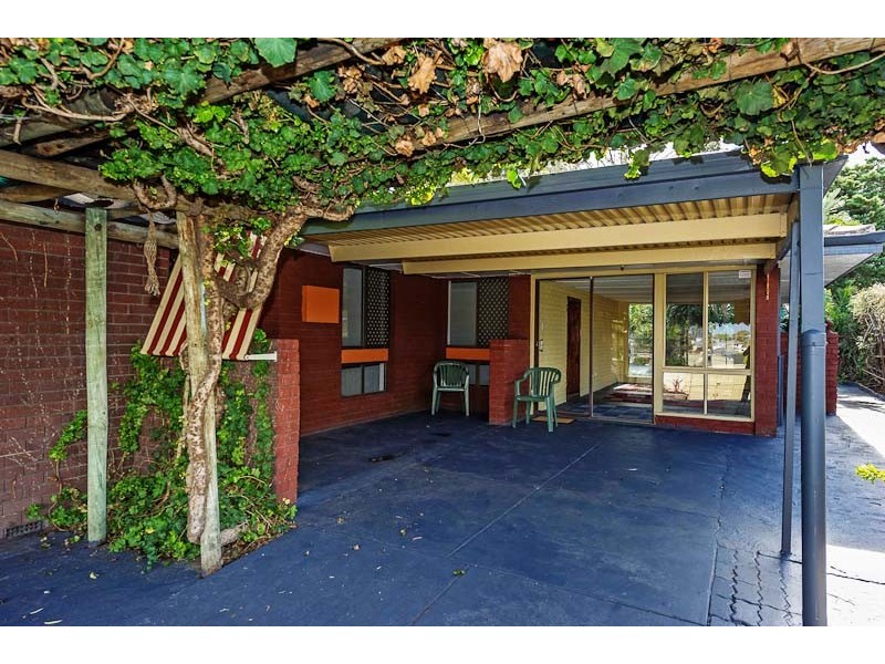 11 Buchanan Way, Padbury WA 6025