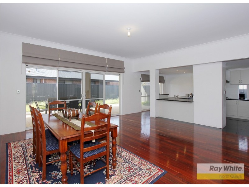 62 Wistful Parade, Aveley WA 6069