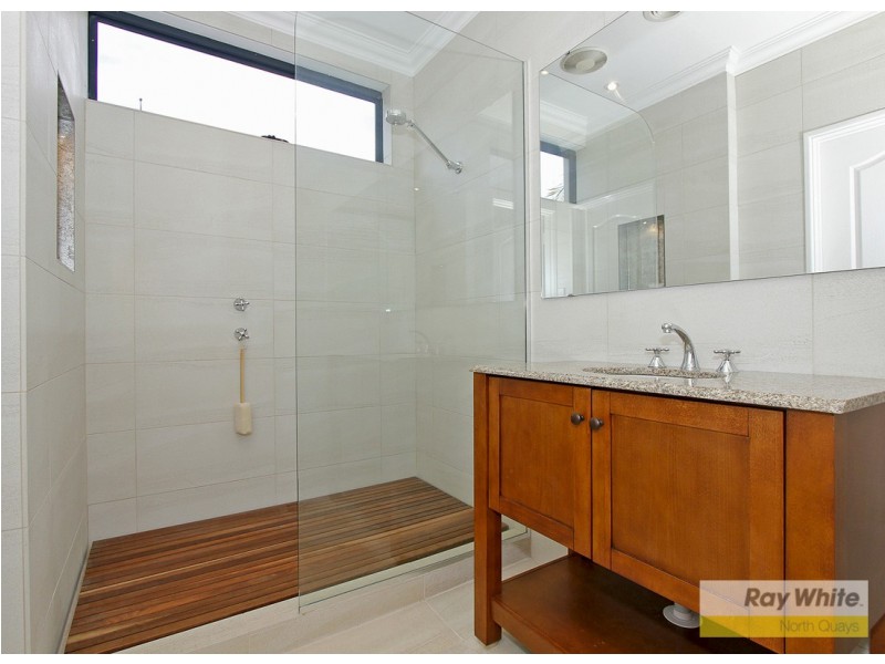 16 Waterview Drive, Woodvale WA 6026