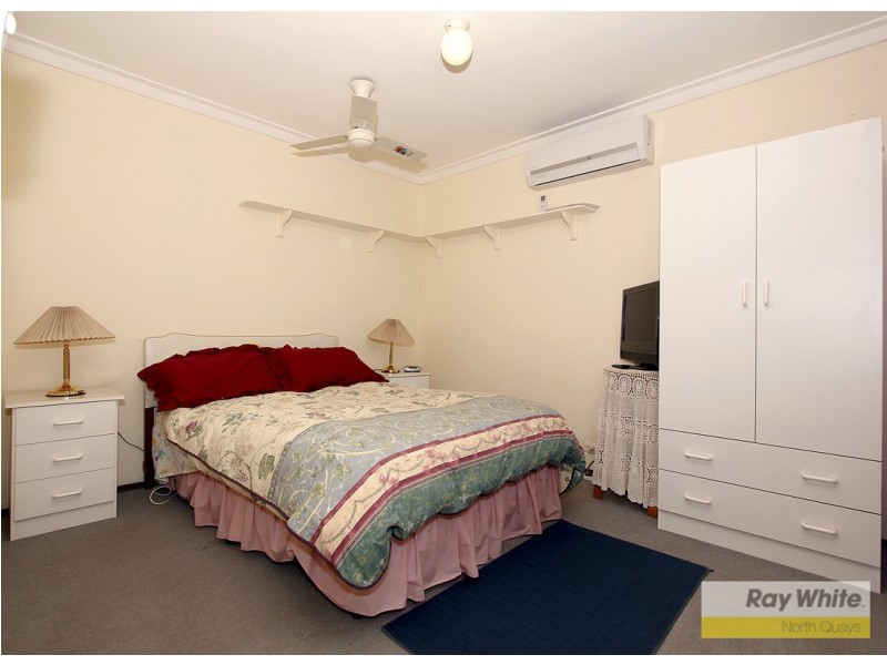 31 Blaxland Way, Padbury WA 6025