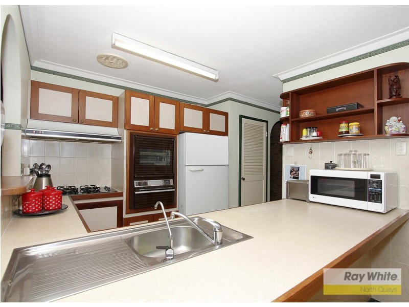 31 Blaxland Way, Padbury WA 6025