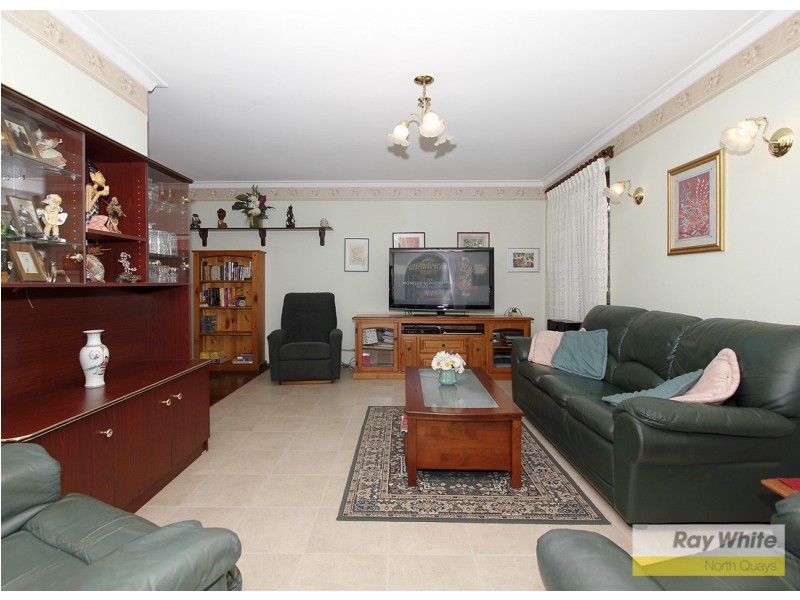 31 Blaxland Way, Padbury WA 6025