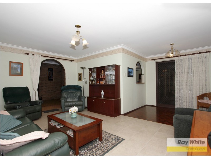 31 Blaxland Way, Padbury WA 6025