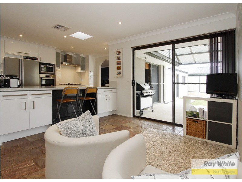 4 Fitzpatrick Way, Padbury WA 6025