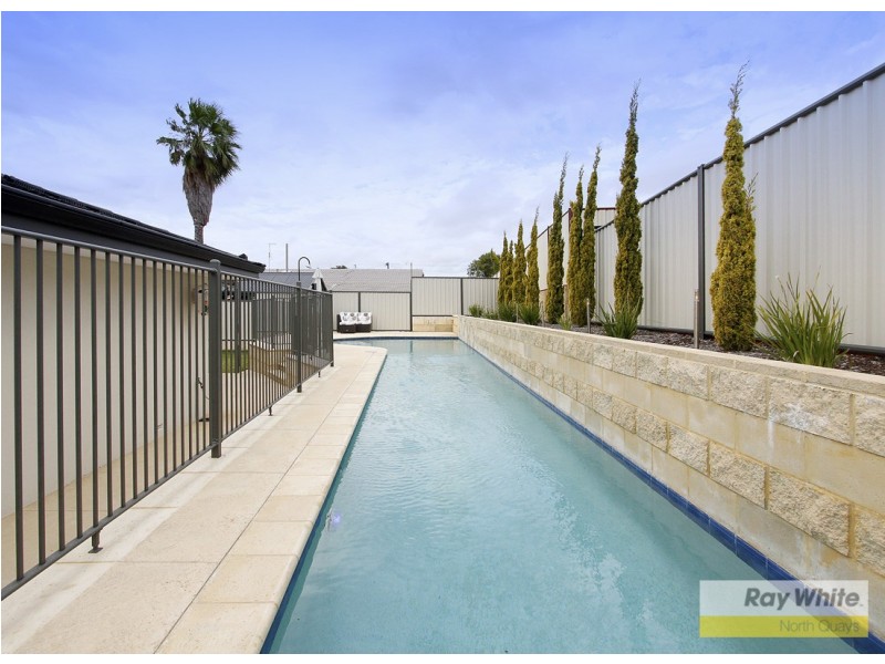 4 Fitzpatrick Way, Padbury WA 6025