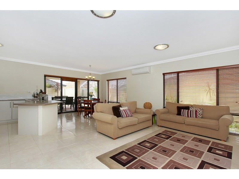 103 Kingsway, Madeley WA 6065