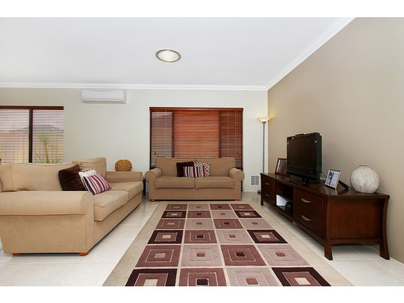 103 Kingsway, Madeley WA 6065