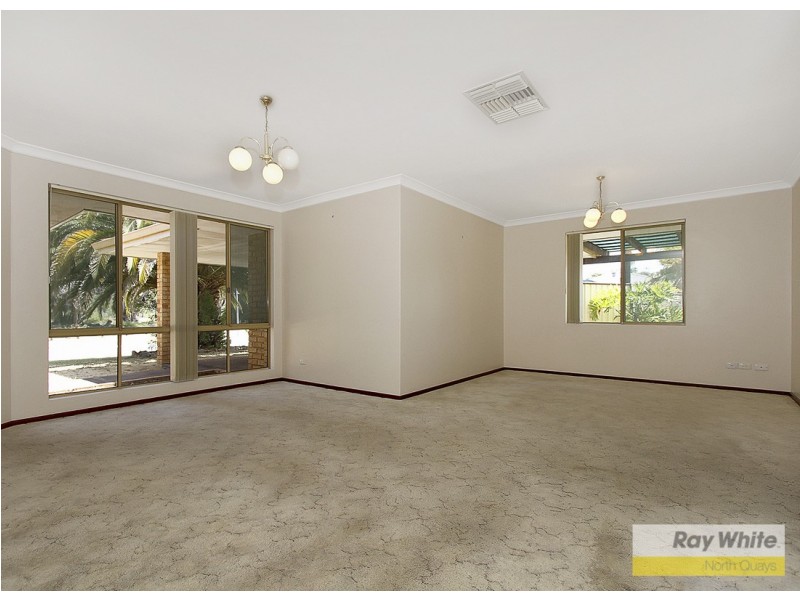 9 Newhaven Place, Kingsley WA 6026