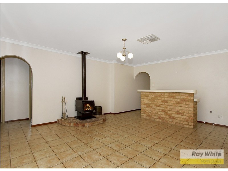 9 Newhaven Place, Kingsley WA 6026