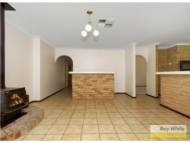 9 Newhaven Place, Kingsley WA 6026