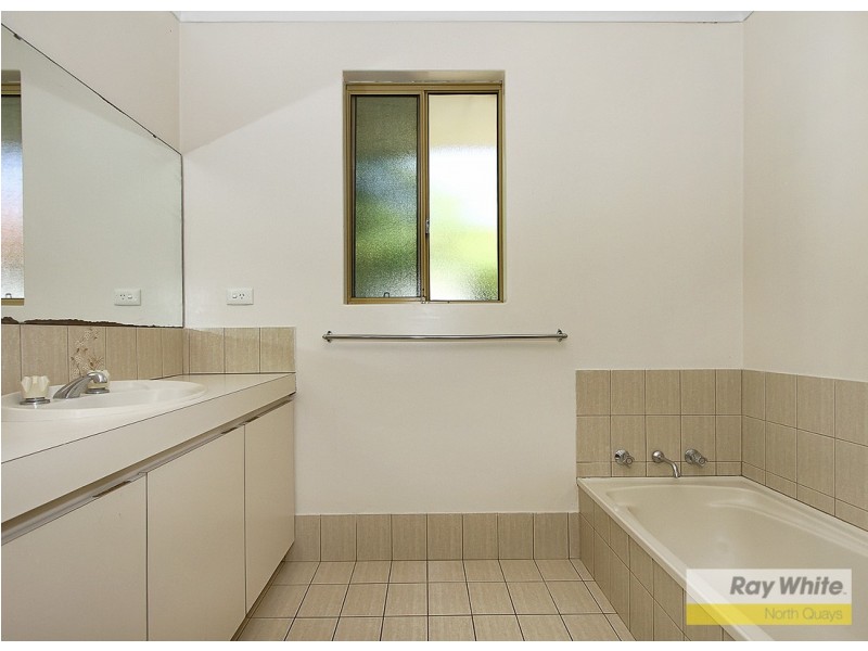 9 Newhaven Place, Kingsley WA 6026