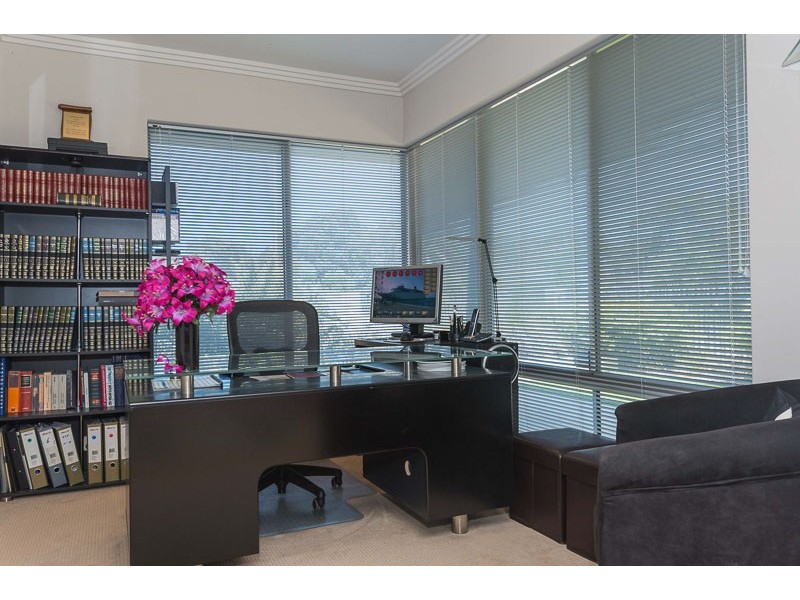 2 Oyster Lane, Yanchep WA 6035