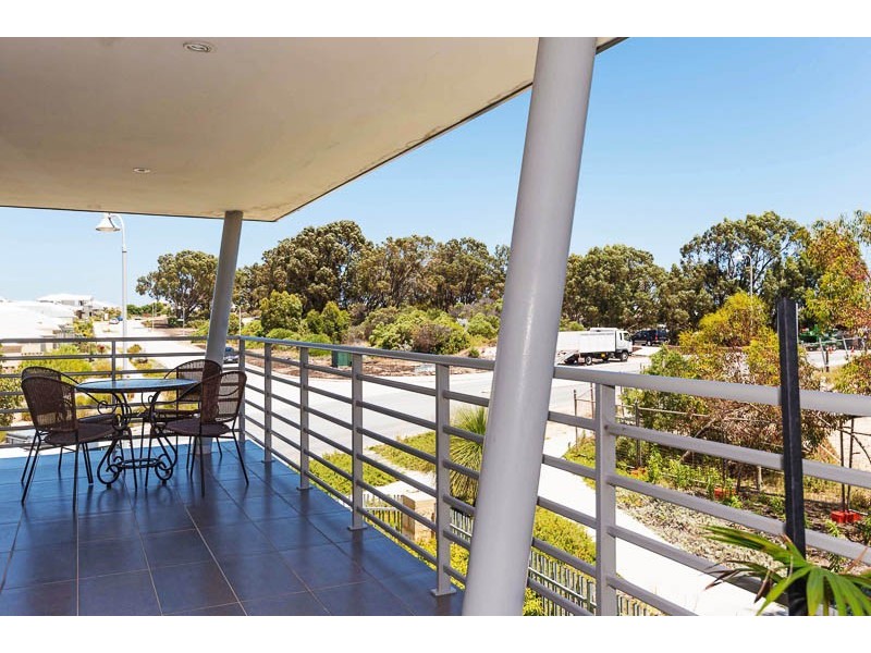 2 Oyster Lane, Yanchep WA 6035