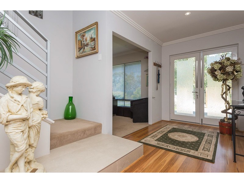 2 Oyster Lane, Yanchep WA 6035