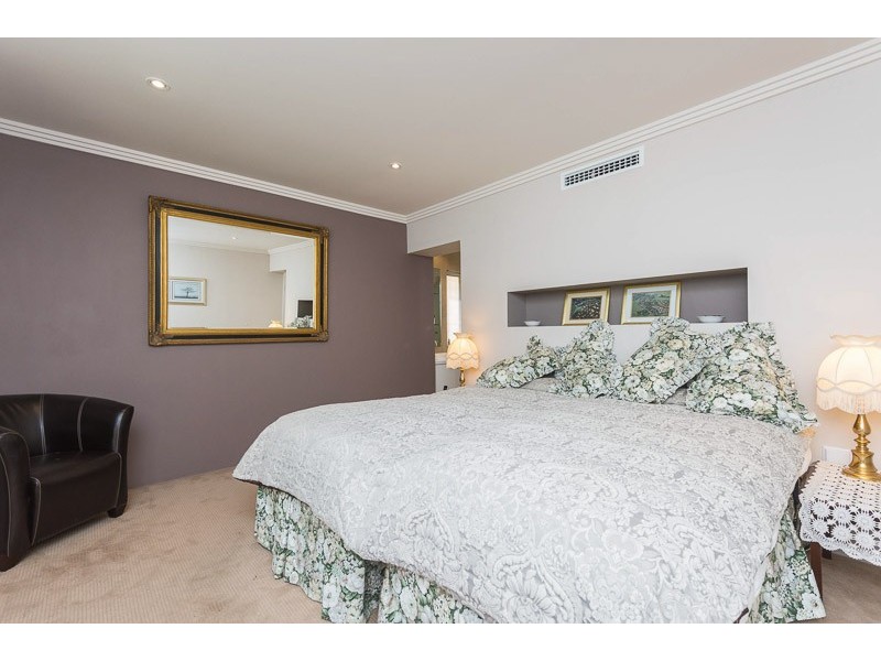 2 Oyster Lane, Yanchep WA 6035