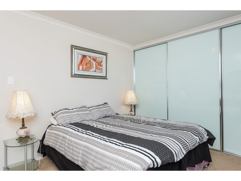 2 Oyster Lane, Yanchep WA 6035