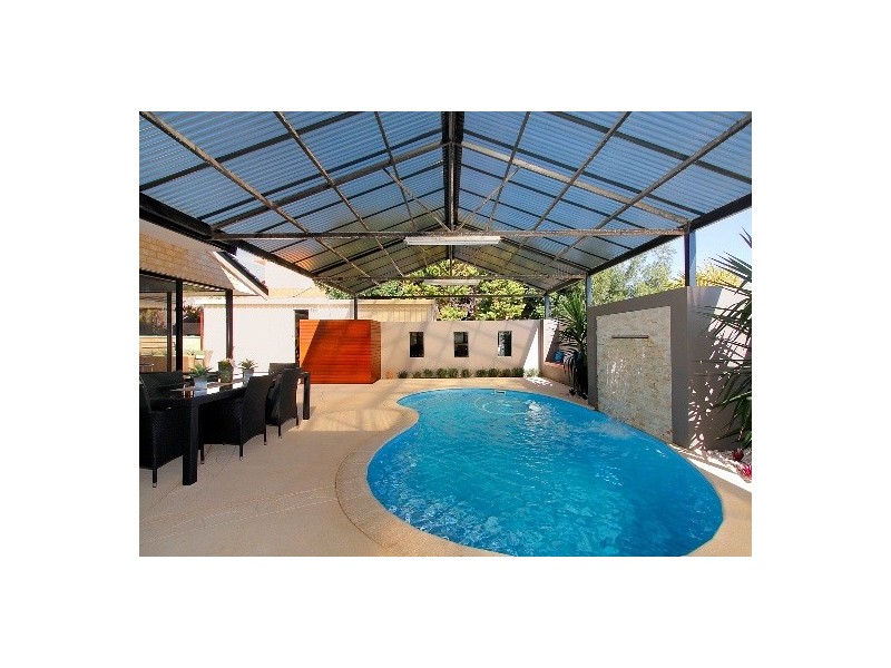12 Tees Court, Mindarie WA 6030