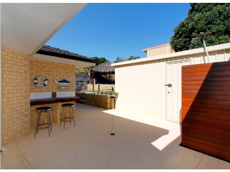 12 Tees Court, Mindarie WA 6030
