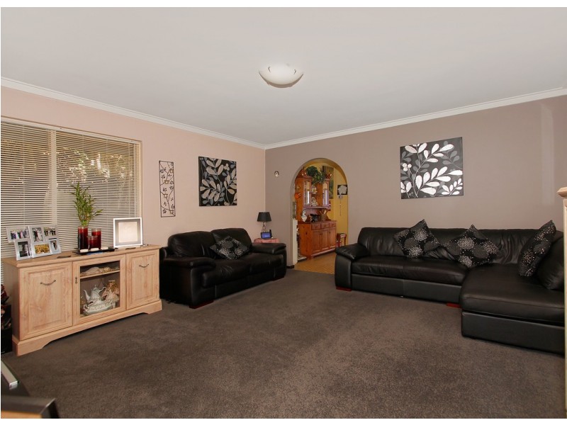 70 Forrest Rd, Padbury WA 6025