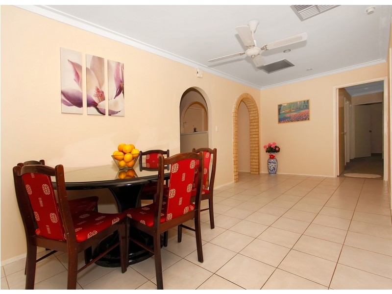 43 Blaxland Way, Padbury WA 6025