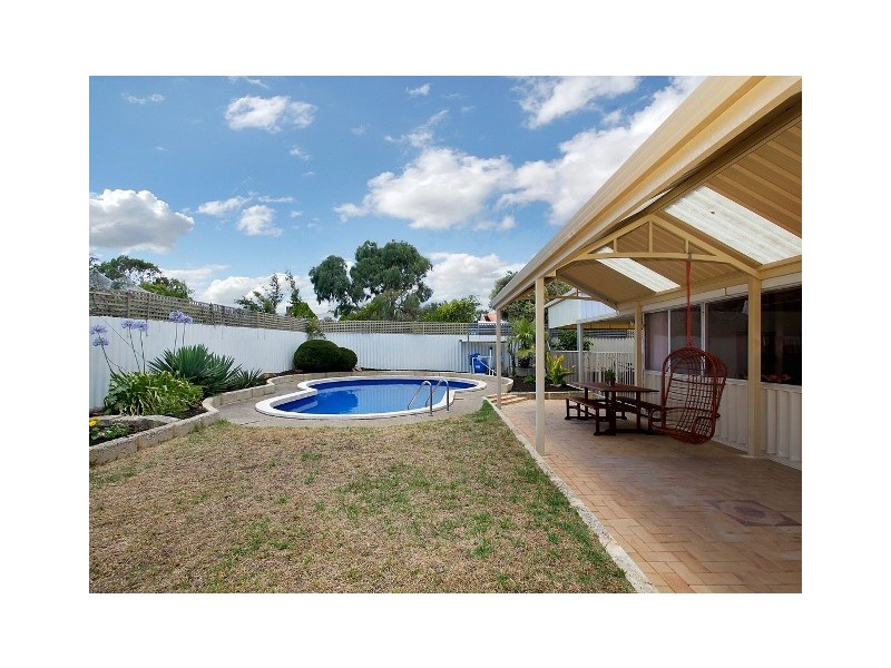 43 Blaxland Way, Padbury WA 6025