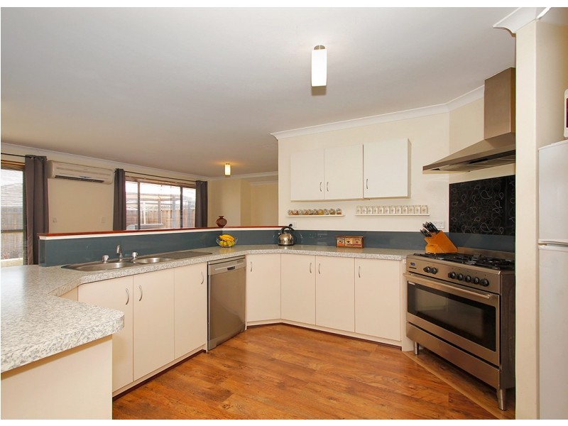 17 Oakhill Heights, Ellenbrook WA 6069
