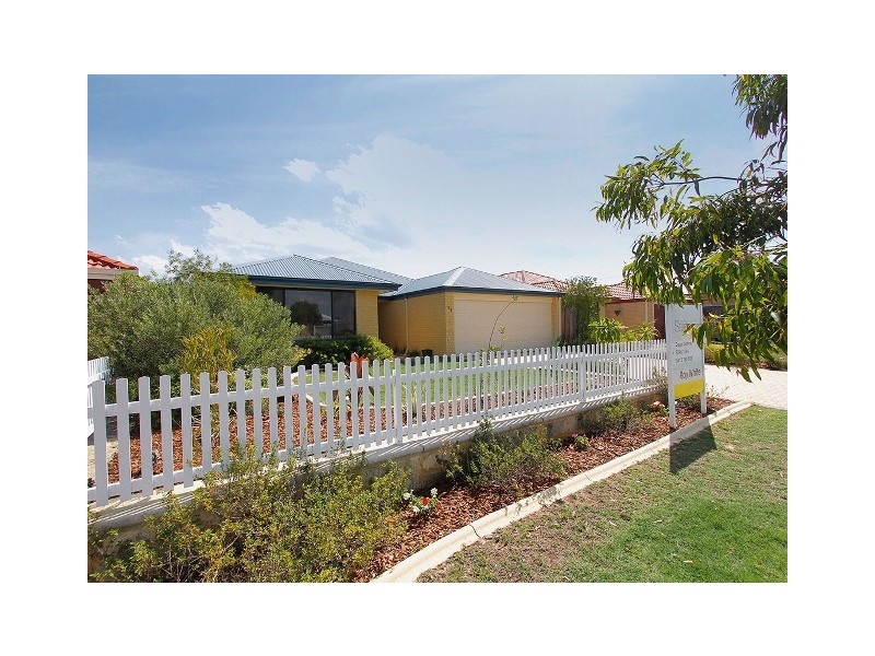 17 Oakhill Heights, Ellenbrook WA 6069