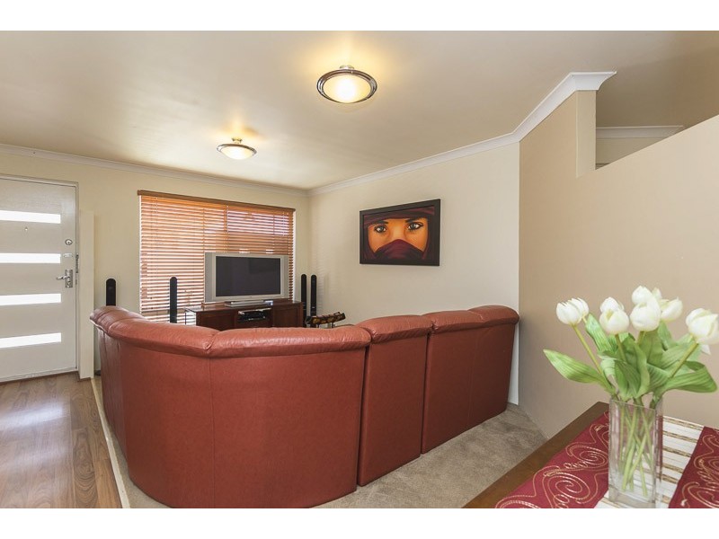 4 Blackbird Glen, Quinns Rocks WA 6030