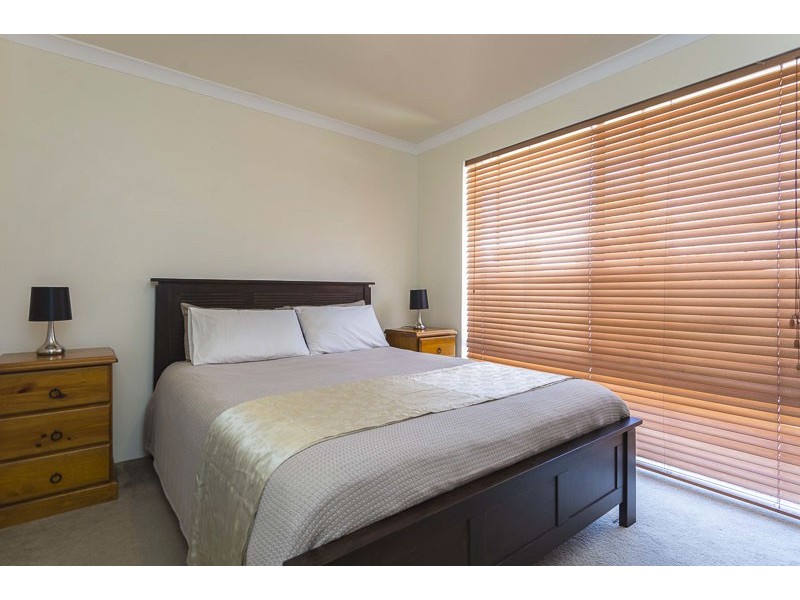 4 Blackbird Glen, Quinns Rocks WA 6030