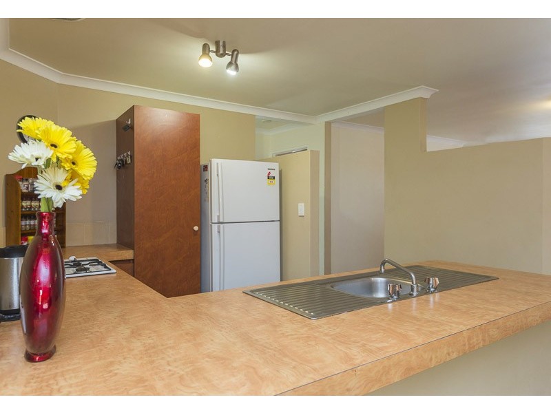 4 Blackbird Glen, Quinns Rocks WA 6030