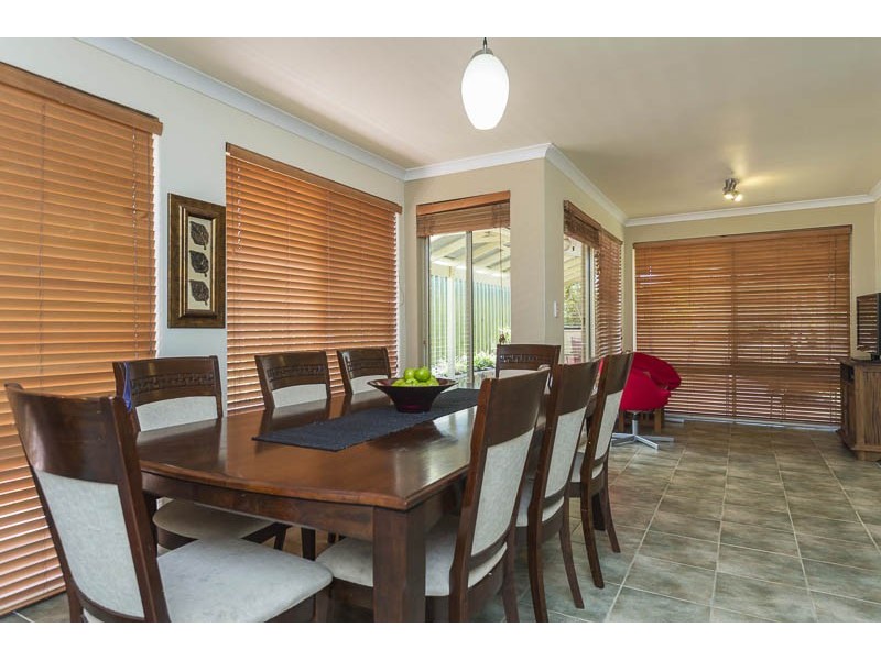 4 Blackbird Glen, Quinns Rocks WA 6030