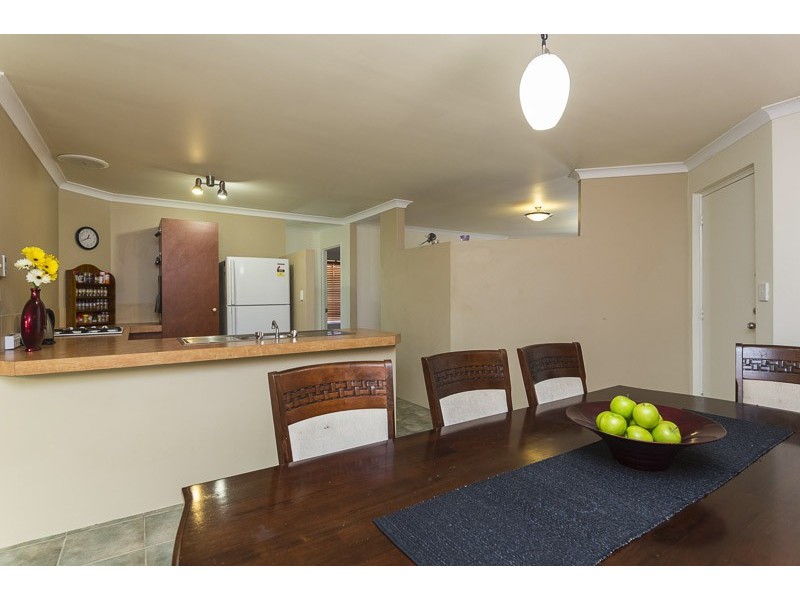 4 Blackbird Glen, Quinns Rocks WA 6030