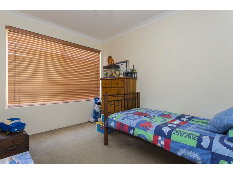 4 Blackbird Glen, Quinns Rocks WA 6030