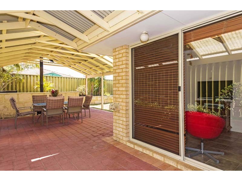4 Blackbird Glen, Quinns Rocks WA 6030