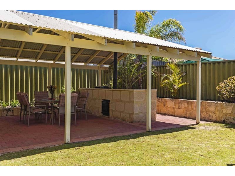 4 Blackbird Glen, Quinns Rocks WA 6030