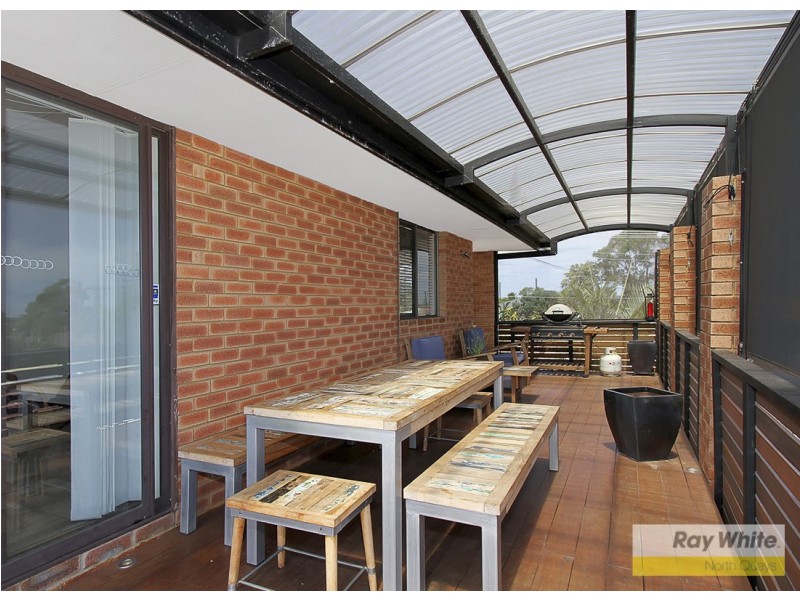 15 Barrallier Way, Padbury WA 6025