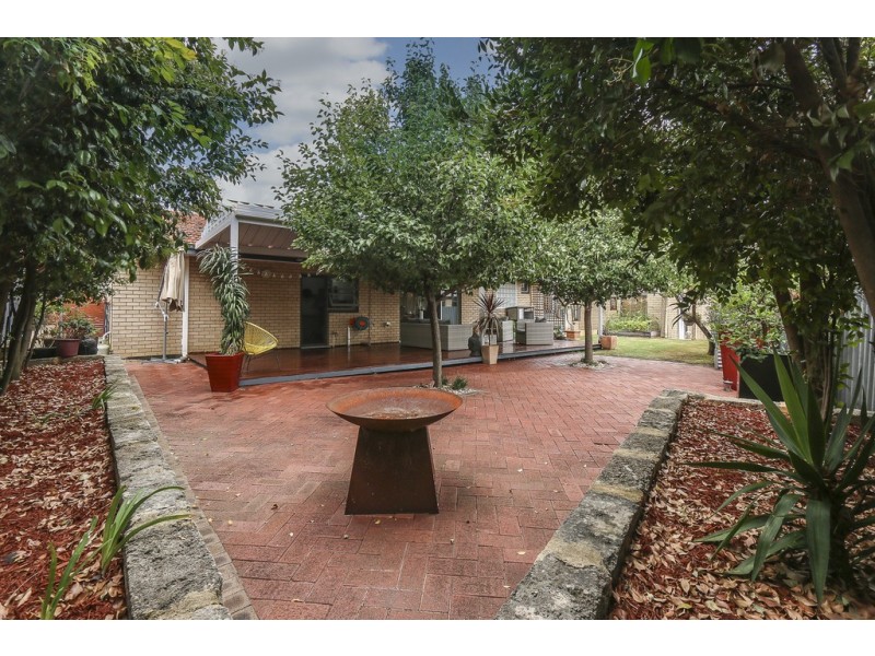 3 Tenardi Court, Greenwood WA 6024