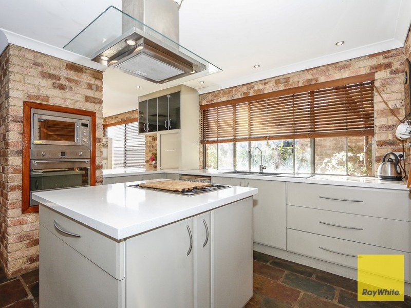 1 Karuah Way, Greenwood WA 6024