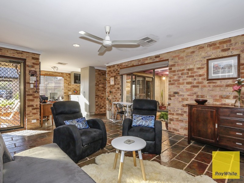 1 Karuah Way, Greenwood WA 6024